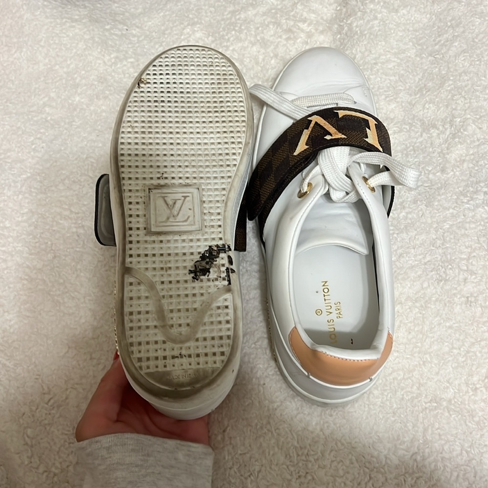 Louis Vuitton sneakers - Picture 3 of 8